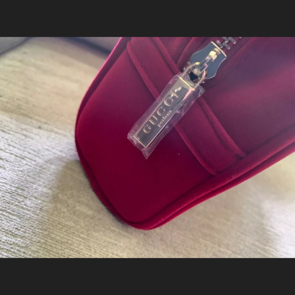 Gucci Velvet Cosmetics Bag